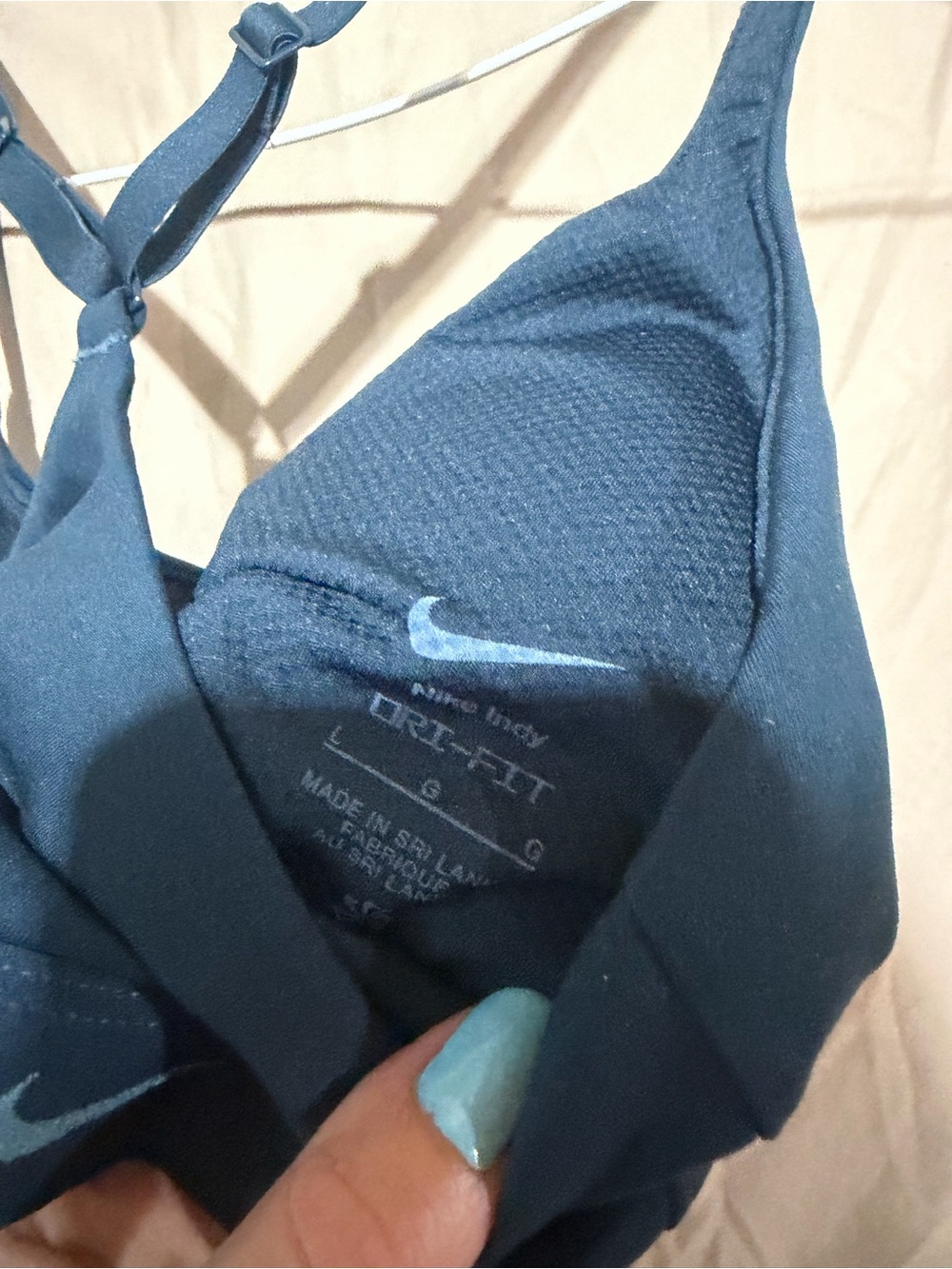 Nike bra - Picture 3 of 3
